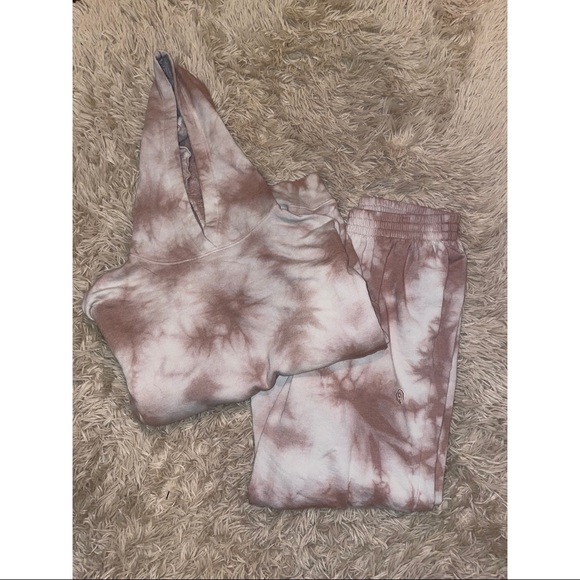 PINK Victoria's Secret Tops - Tie Dye Set🤎